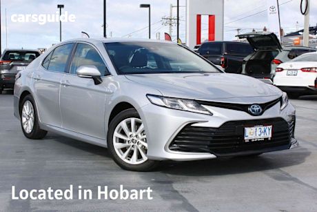 Silver 2023 Toyota Camry Sedan ASCENT F