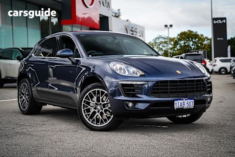 Blue 2015 Porsche Macan Wagon S