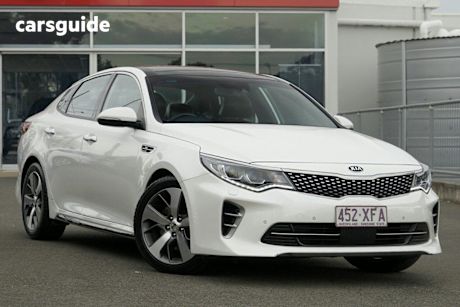 White 2016 Kia Optima Sedan GT