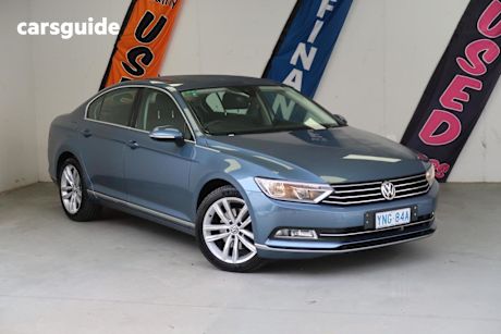 Blue 2017 Volkswagen Passat Sedan 140 TDI Highline