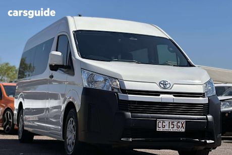 White 2019 Toyota HiAce Bus Commuter (12 Seats)