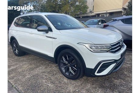 White 2023 Volkswagen Tiguan Wagon 110TSI LIFE ALLSPACE F