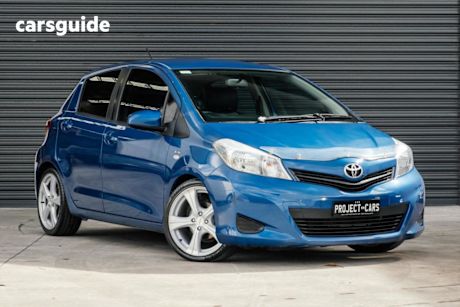 Blue 2013 Toyota Yaris Hatchback YRS