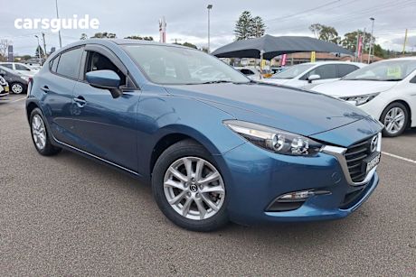 Blue 2018 Mazda 3 Hatchback NEO Sport
