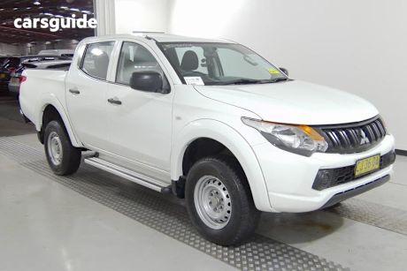 White 2017 Mitsubishi Triton Dual Cab Utility GLX (4X4)