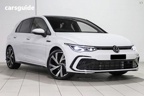 White 2024 Volkswagen Golf Hatch 110TSI R-LINE F