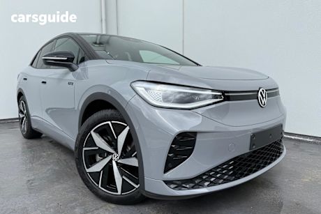 Grey 2024 Volkswagen ID.5 Wagon GTX