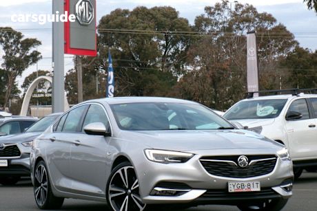 Silver 2017 Holden Calais Liftback V