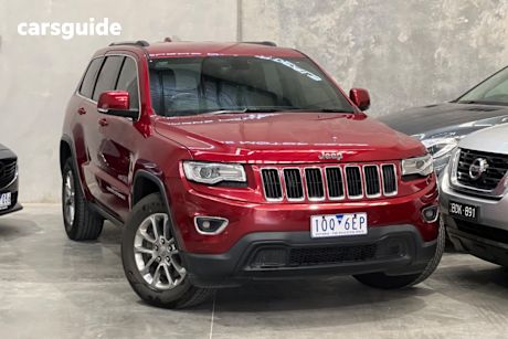 Red 2015 Jeep Grand Cherokee Wagon Laredo (4X4)