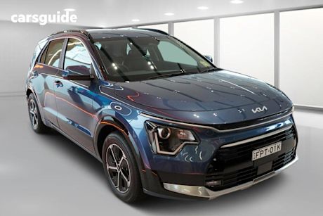 Blue 2024 Kia Niro Wagon HEV S (hybrid)