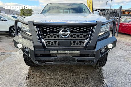 White 2021 Nissan Navara Dual Cab Pick-up St (4X4)