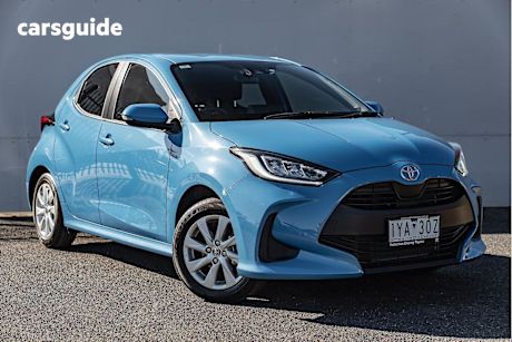Blue 2023 Toyota Yaris Hatch SX F