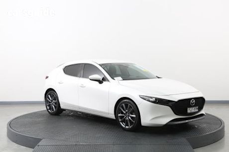 White 2020 Mazda 3 Hatchback G25 Evolve