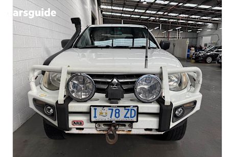 White 2013 Mitsubishi Triton Ute Tray GLX 4X4