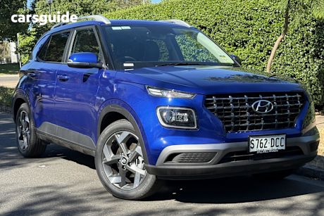 Blue 2024 Hyundai Venue Wagon Elite (black) Sunroof