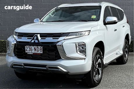 White 2024 Mitsubishi Pajero Sport SUV GLS 4X4