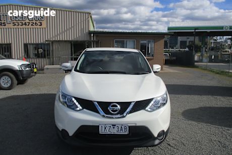 White 2016 Nissan Qashqai Wagon St (4X2)
