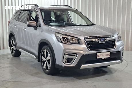 Silver 2019 Subaru Forester Wagon 2.5I-S (awd)