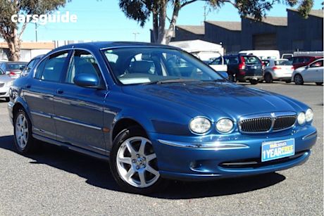 Blue 2002 Jaguar X-Type Sedan Se