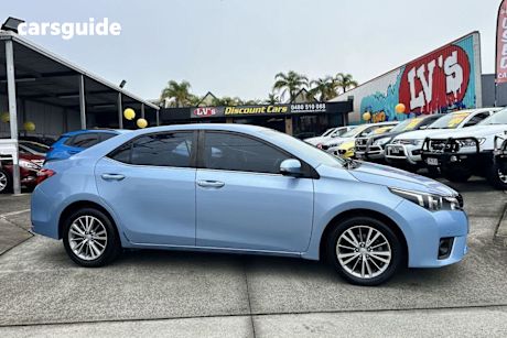 Blue 2015 Toyota Corolla Sedan ZR
