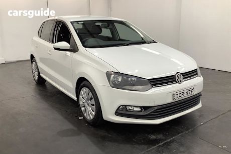 White 2015 Volkswagen Polo Hatchback 66 TSI Trendline