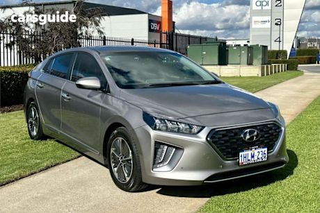 Silver 2021 Hyundai Ioniq Hatchback Plug-IN Hybrid Premium