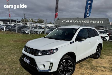 White 2022 Suzuki Vitara Wagon Turbo