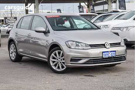Silver 2017 Volkswagen Golf Hatchback 110 Tsi Comfortline