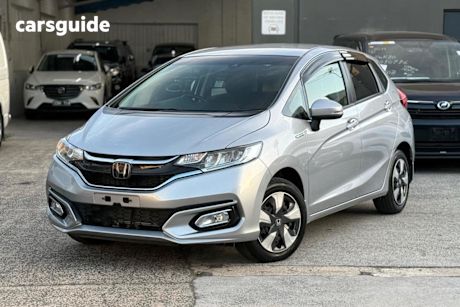 Silver 2018 Honda Fit Hatch