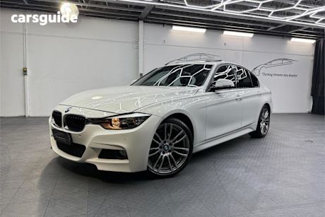 White 2013 BMW 320I Sedan
