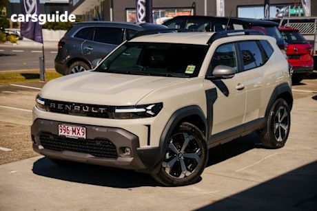 Beige 2025 Renault Duster Wagon Techno (4X2)