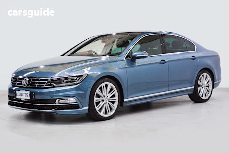Blue 2016 Volkswagen Passat Sedan 140 TDI Highline