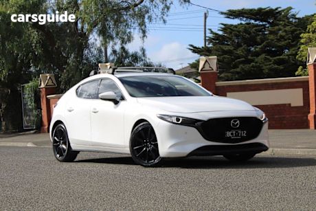 White 2019 Mazda 3 Hatchback G25 Astina