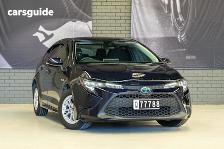 Blue 2021 Toyota Corolla Sedan Ascent Sport (hybrid)