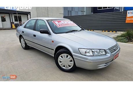 2000 Toyota Camry Sedan
