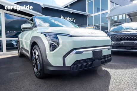 Green 2025 Kia Ev3 Wagon Air 2Wd Lr