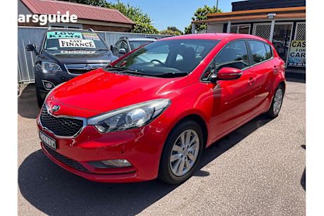 Red 2014 Kia Cerato Hatch S PREMIUM YD MY15