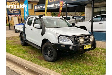 White 2018 Isuzu D-MAX OtherCar SX