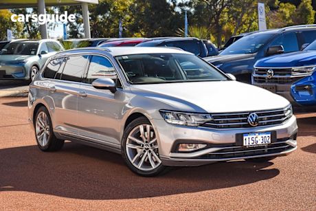Silver 2021 Volkswagen Passat Wagon 206 Tsi R-Line