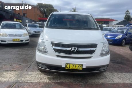 White 2014 Hyundai Imax Wagon TQ MY13