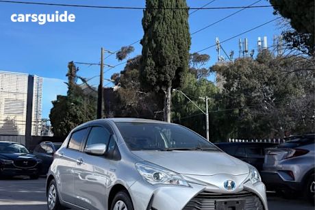 Silver 2018 Toyota Vitz Hatchback F (Hybrid)