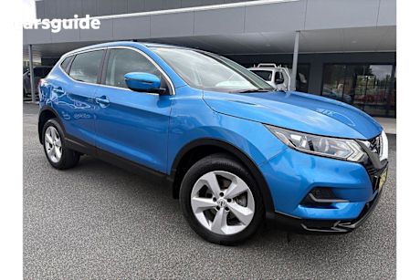 Blue 2018 Nissan Qashqai SUV ST F
