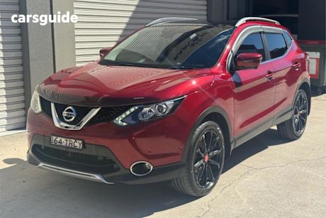 Red 2014 Nissan Qashqai Wagon TI (4X2)