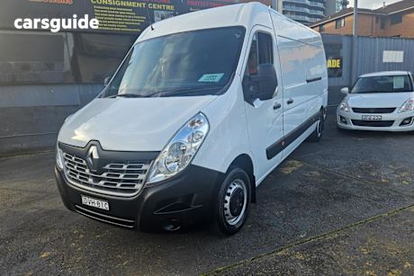 White 2018 Renault Master Commercial