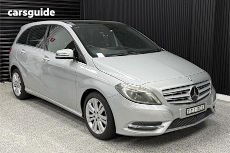 Silver 2013 Mercedes-Benz B200 Hatchback BE