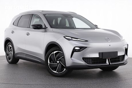 Silver 2025 MG MGS5 EV SUV ESSENCE 62 R