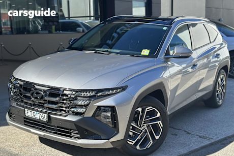 Silver 2025 Hyundai Tucson Wagon Premium Hybrid (awd)