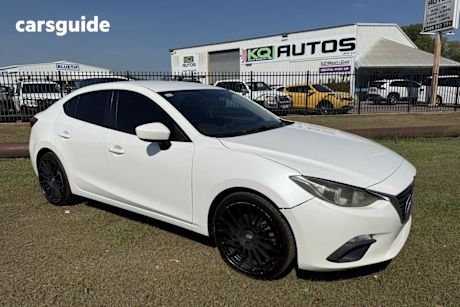 White 2014 Mazda 3 Sedan Maxx