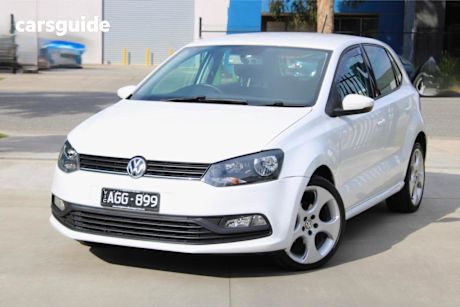 White 2015 Volkswagen Polo Hatchback 66 TSI Trendline