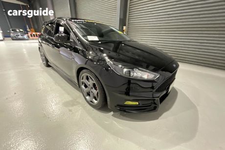 Black 2017 Ford Focus Hatchback RS
